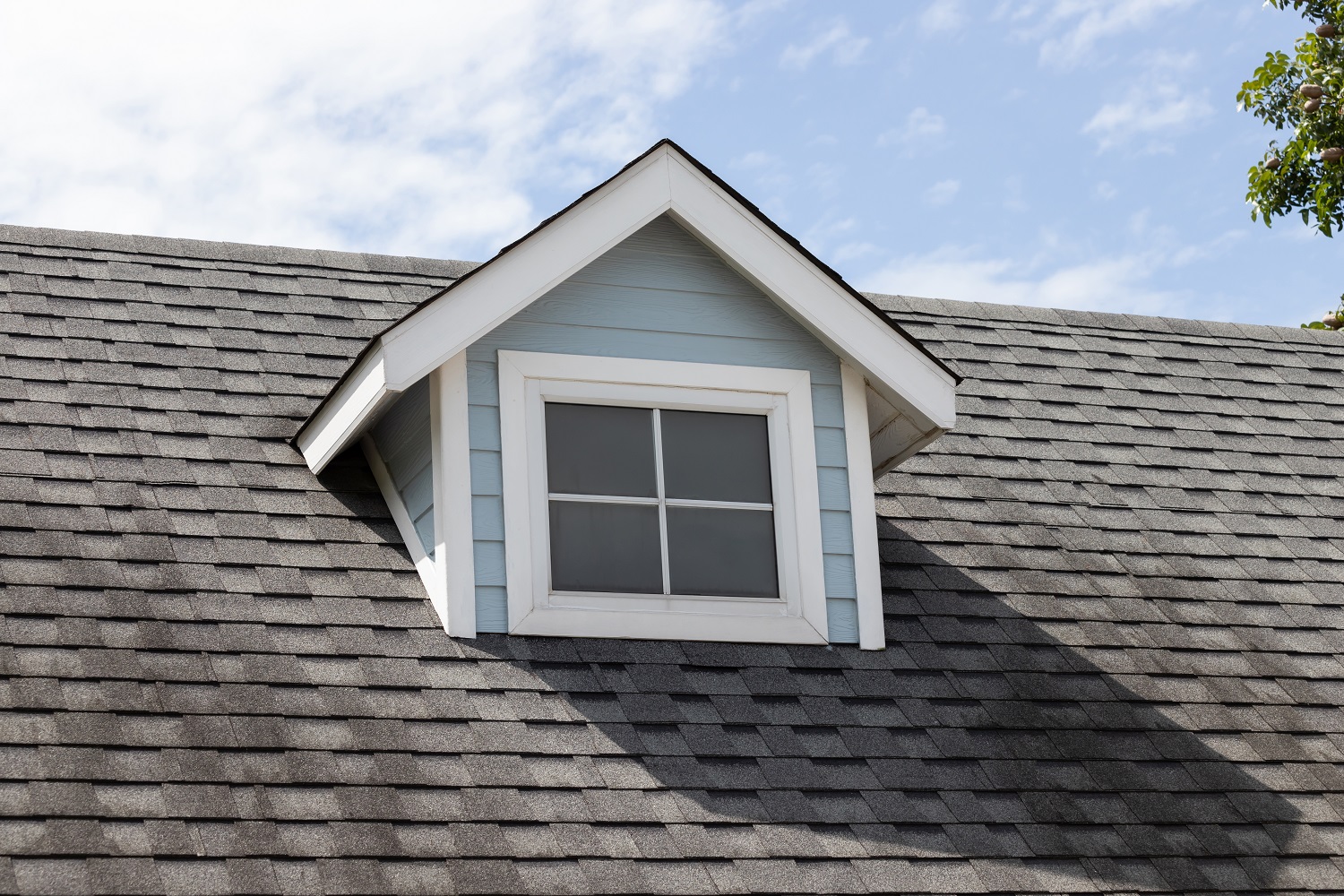 Affordable Shingle Roof Replacement San Diego