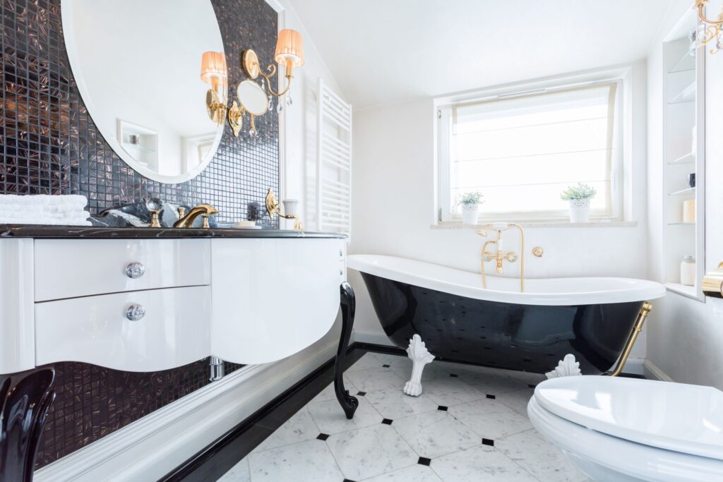 black and white bathroom